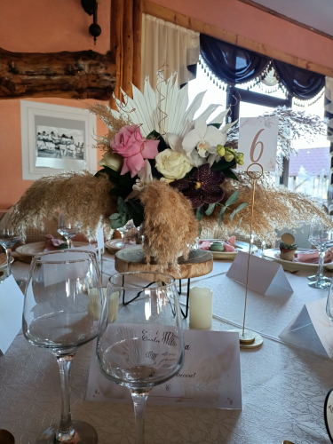 Aranjamente nuntaEvenimenteBotezFloriBaloane