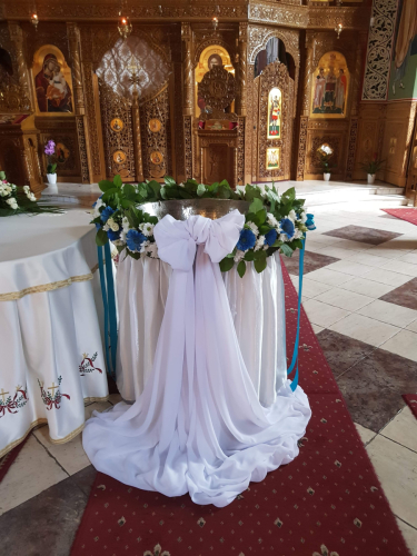 Aranjamente nuntaEvenimenteBotezFloriBaloane